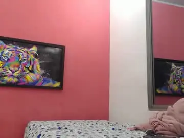 Latinosninfomanos  live sex cam