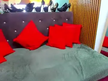 Laurasinfull  live sex cam