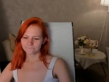Lisaaris  live sex cam