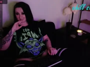Littlemonsterkitten  live sex cam