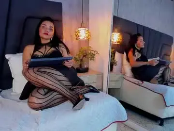 Longina_  live sex cam