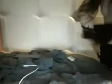 Mariee2300  live sex cam