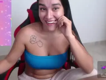 Niaa_33  live sex cam