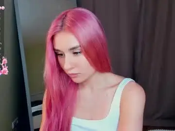 Pearlenehidaka  live sex cam