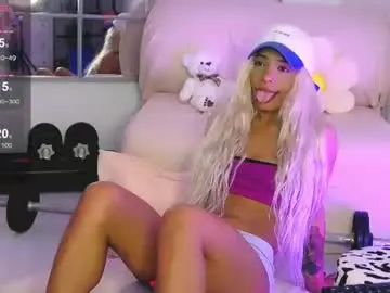Sarahraiynex  live sex cam