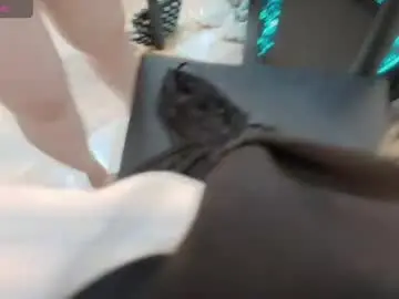 Sasharosee2  live sex cam
