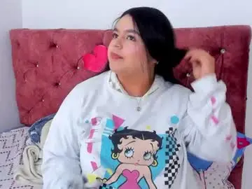 Skyhotgirl  live sex cam