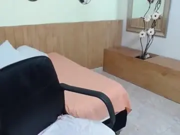 Suxxxy_  live sex cam