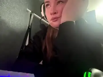 Tamiedalbey  live sex cam
