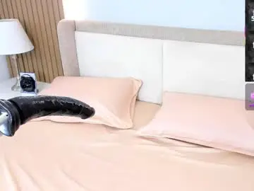 Violet_fenix  live sex cam