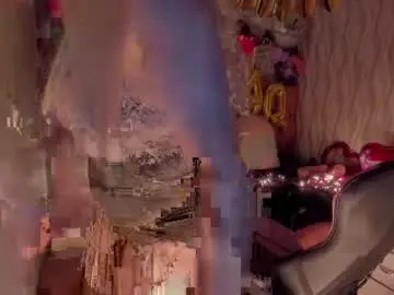 Adriiana_fox_  live sex cam