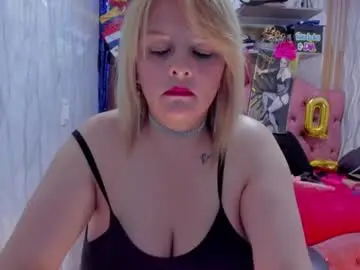 Adriiana_fox_  live sex cam