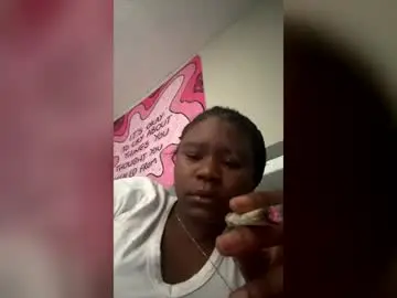 Dyiormahla  live sex cam