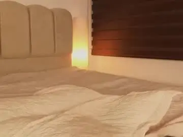 Emma_rhoadess  live sex cam