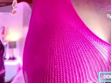 Evelynagrey  live sex cam