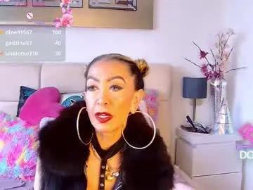 Evelynagrey  live sex cam