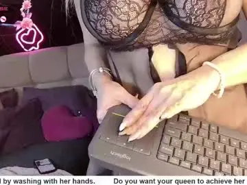 Evelynagrey  live sex cam