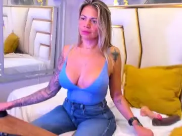 Gabby_santos_  live sex cam