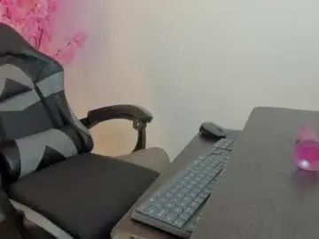 Irantzu_boneville  live sex cam