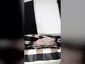 Jennisimpson40598781  live sex cam