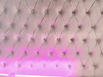Kiara_voss  live sex cam