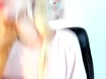 Laukyubey1  live sex cam