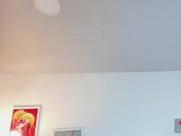 Laukyubey1  live sex cam