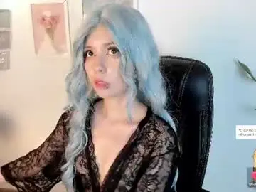 Laukyubey1  live sex cam