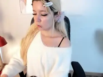 Laukyubey1  live sex cam