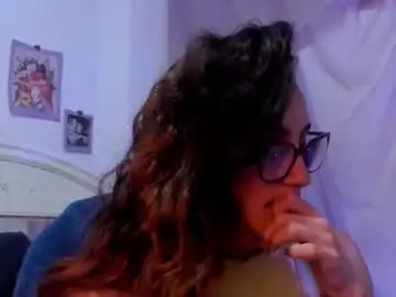 Liahilton_  live sex cam