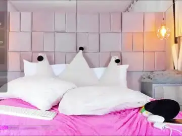 Luna_harper1  live sex cam