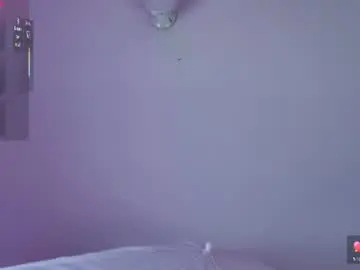Maddybelmont  live sex cam