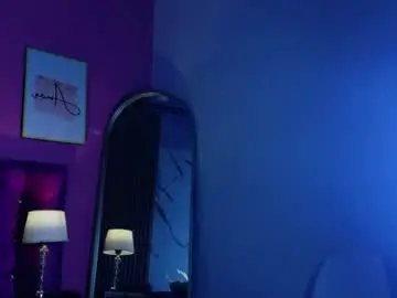 Naturaltitss_  live sex cam