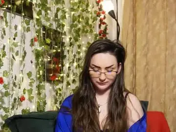 Naughtyhomemade17  live sex cam