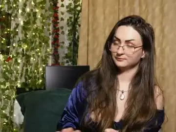 Naughtyhomemade17  live sex cam