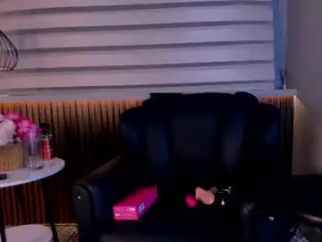 Nemesisx__  live sex cam
