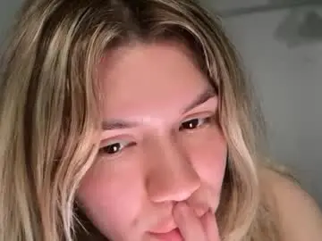Shades24  live sex cam