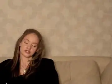 Adahunnewell  live sex cam