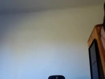 Blondyelena  live sex cam