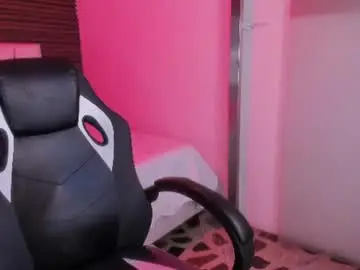 Emilymora1_  live sex cam