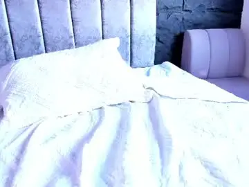 Emilymora1_  live sex cam