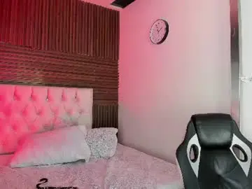 Emilymora1_  live sex cam