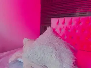 Emilymora1_  live sex cam
