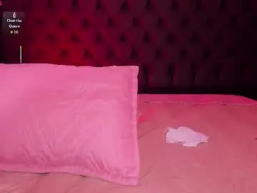 Emilymora1_  live sex cam