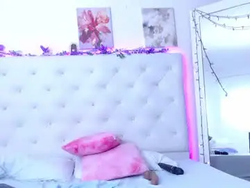 Helena690  live sex cam