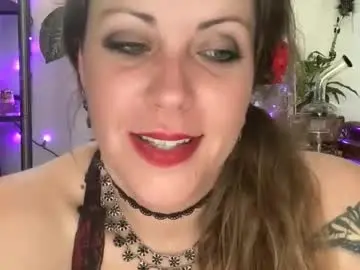 Juicy_jussy  live sex cam