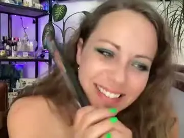 Juicy_jussy  live sex cam