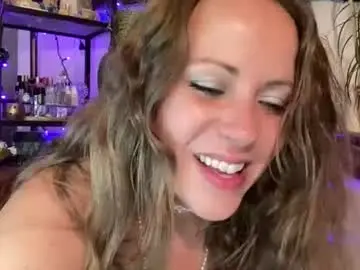 Juicy_jussy  live sex cam