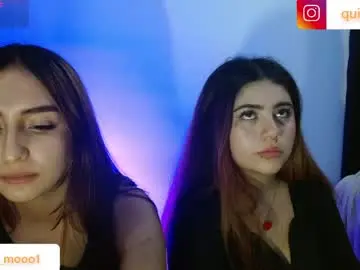 Leah_moon11  live sex cam