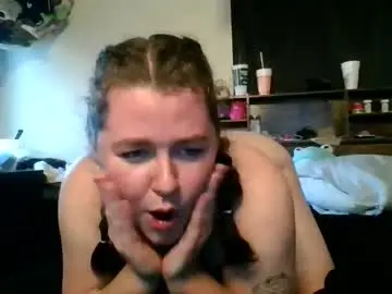 Lucygooseyz30  live sex cam